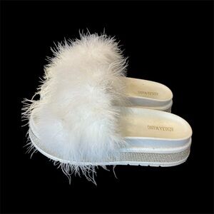 Nazar Amac White Fluffy Women's Slippers